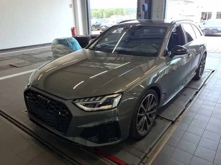 Audi S4