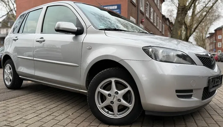 Mazda 2