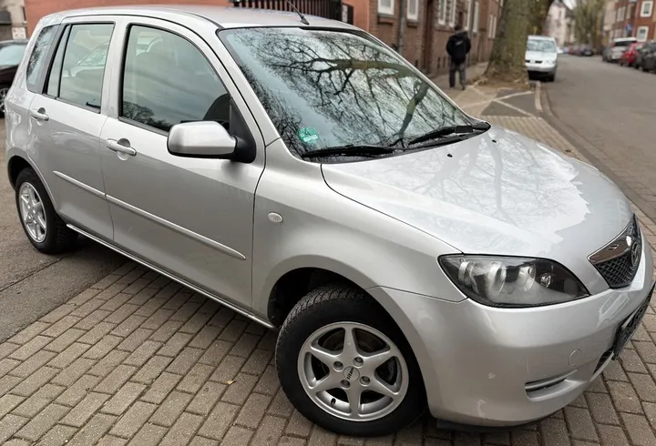 Mazda 2