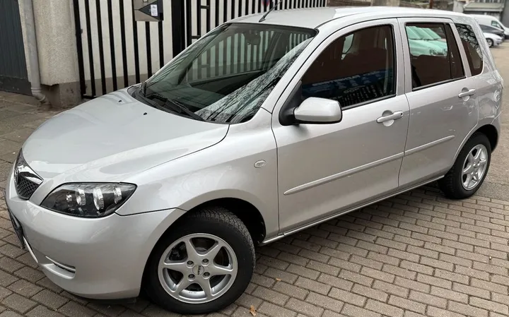Mazda 2