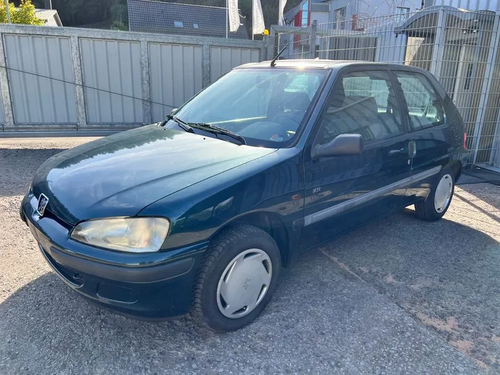 Peugeot 106
