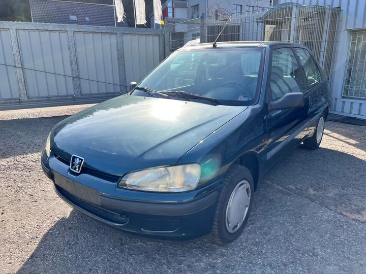 Peugeot 106