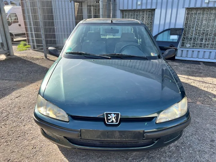 Peugeot 106
