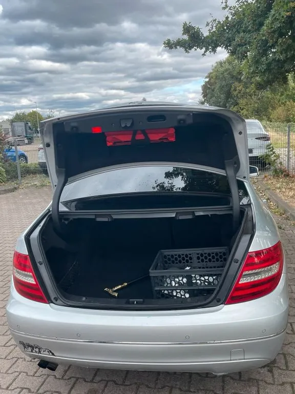 Mercedes-Benz C 200