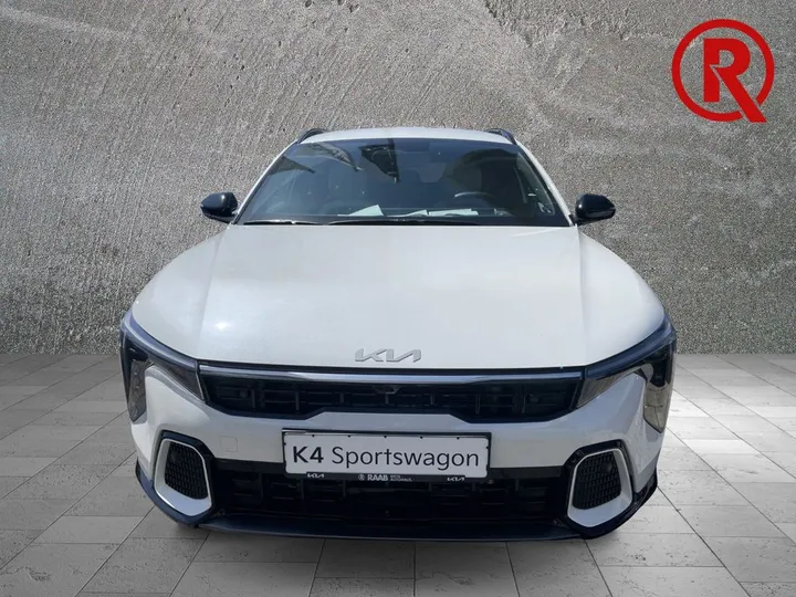 Kia K4
