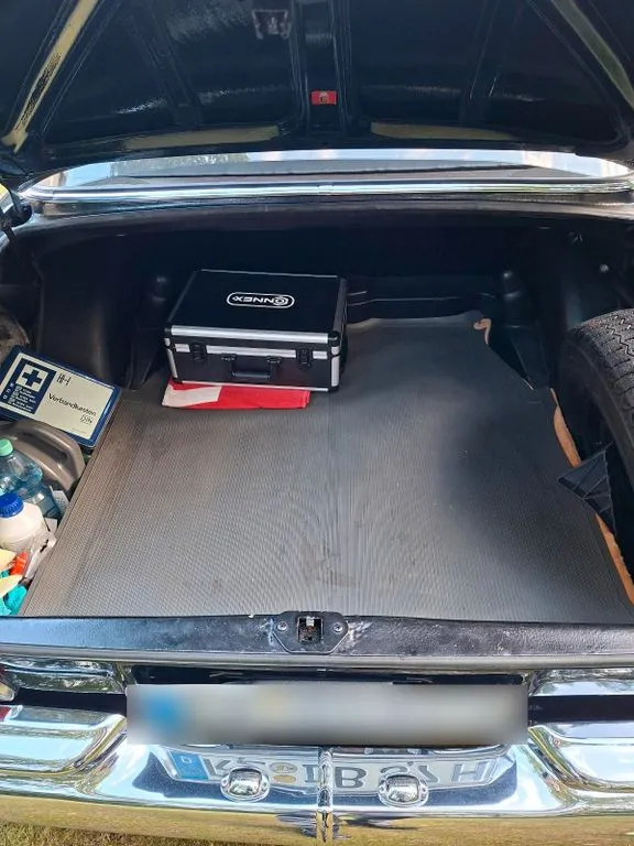 Mercedes-Benz B 220