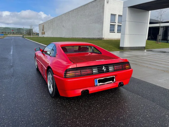Ferrari 348