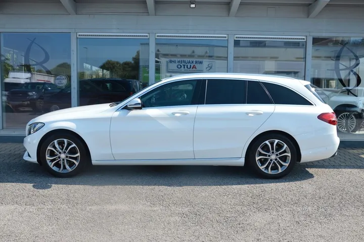 Mercedes-Benz C 220