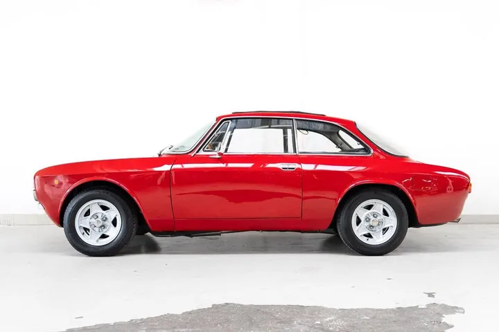 Alfa Romeo GT