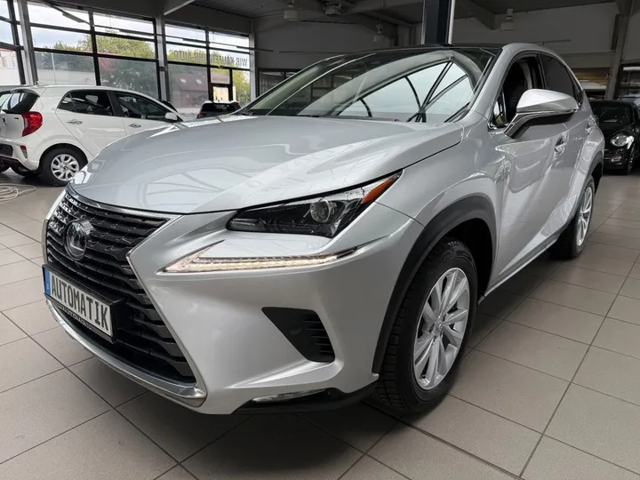 Lexus NX 300