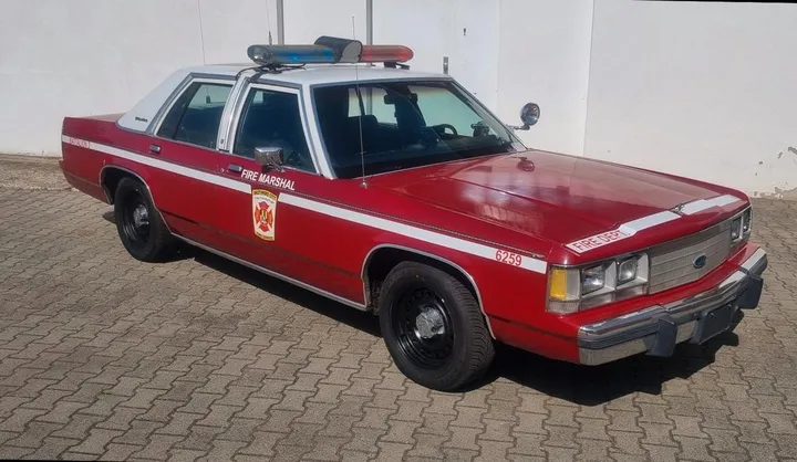 Ford Crown
