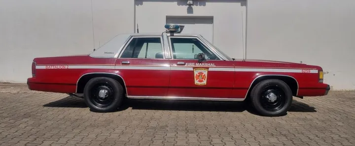 Ford Crown