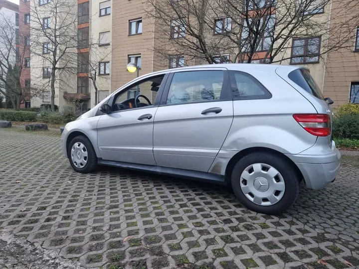 Mercedes-Benz B 150