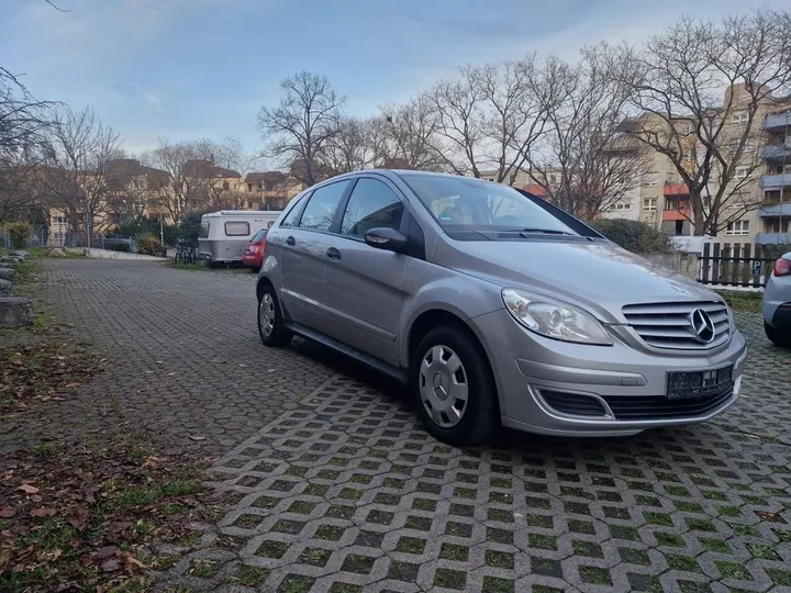 Mercedes-Benz B 150