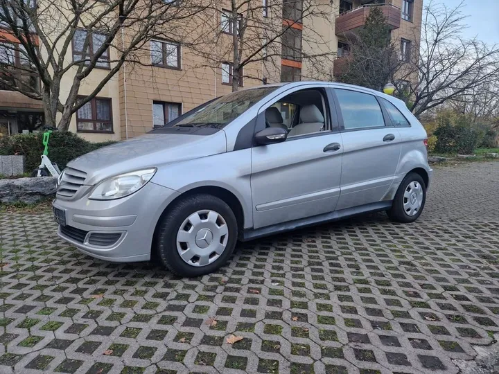 Mercedes-Benz B 150