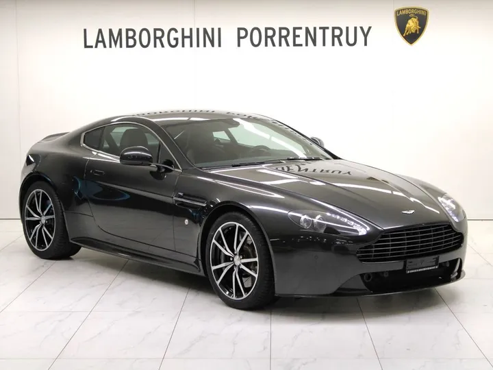 Aston Martin V8 Vantage