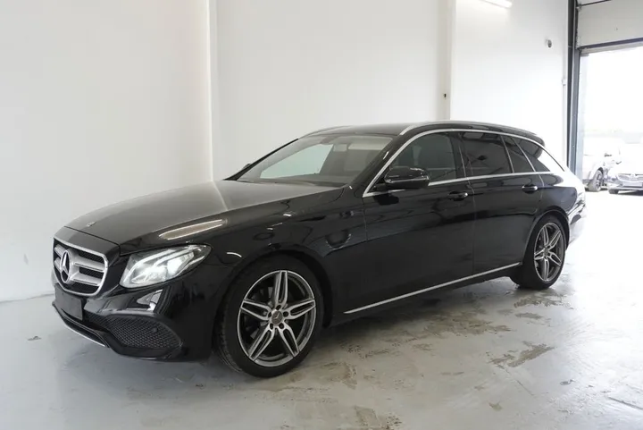 Mercedes-Benz E 220