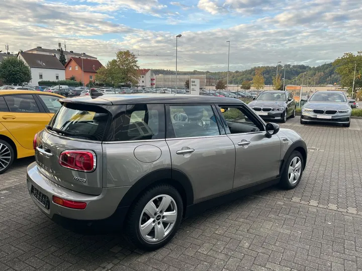 MINI Cooper Clubman