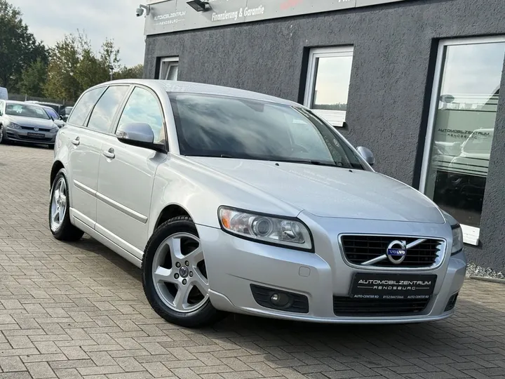 Volvo V50