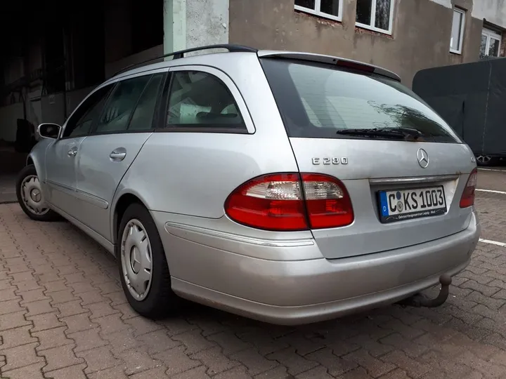 Mercedes-Benz 280