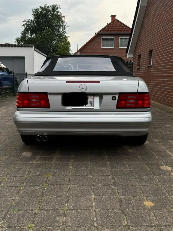 Mercedes-Benz SL 320