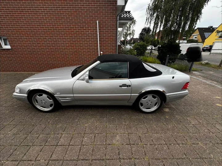 Mercedes-Benz SL 320