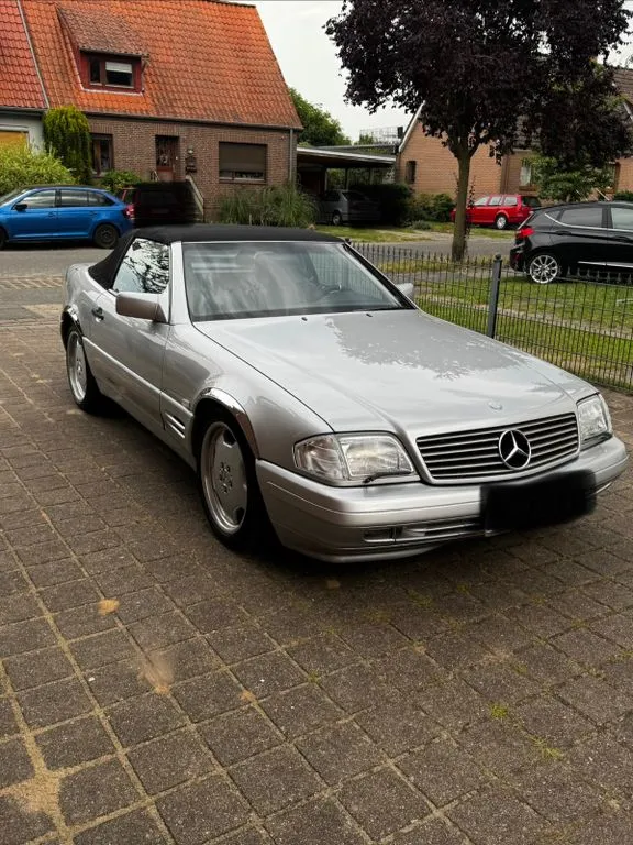 Mercedes-Benz SL 320