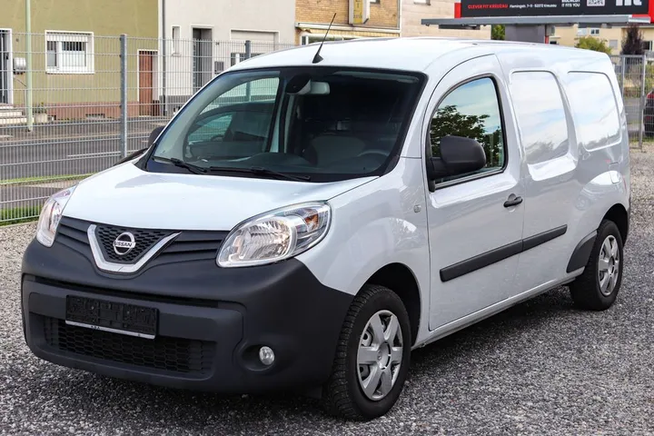 Nissan NV250