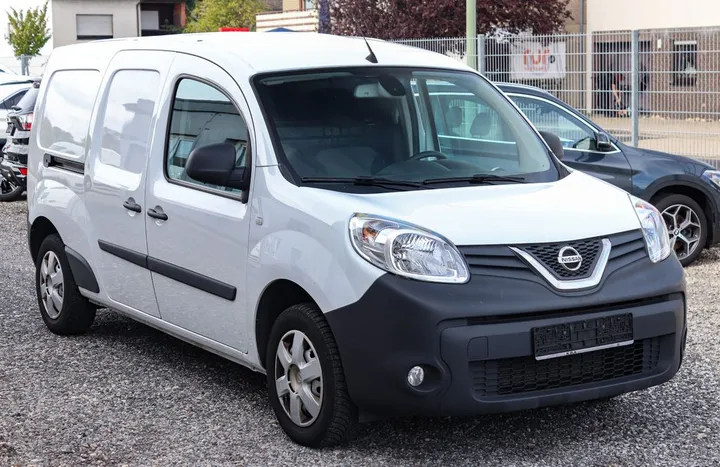 Nissan NV250