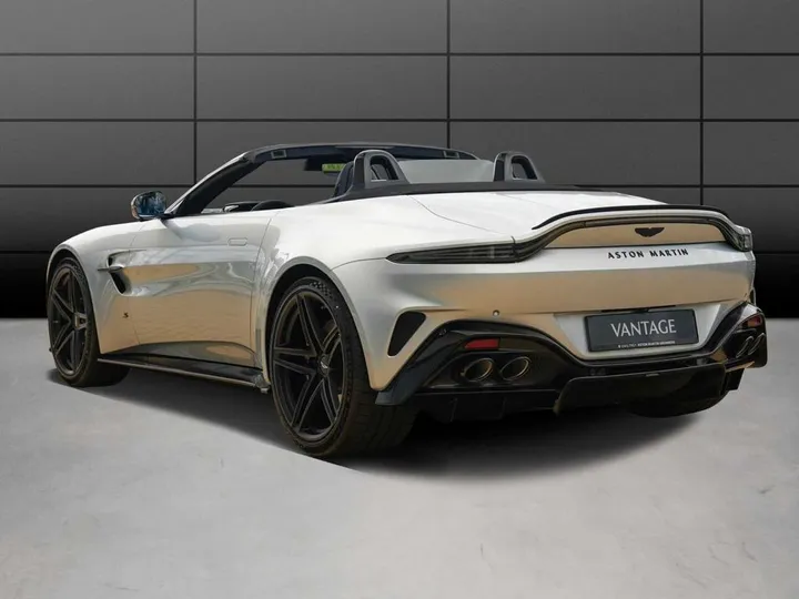 Aston Martin V8 Vantage