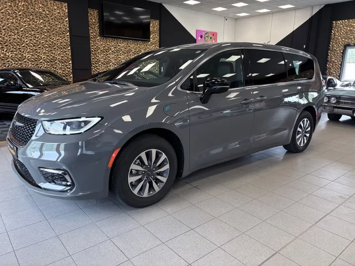 Chrysler Pacifica