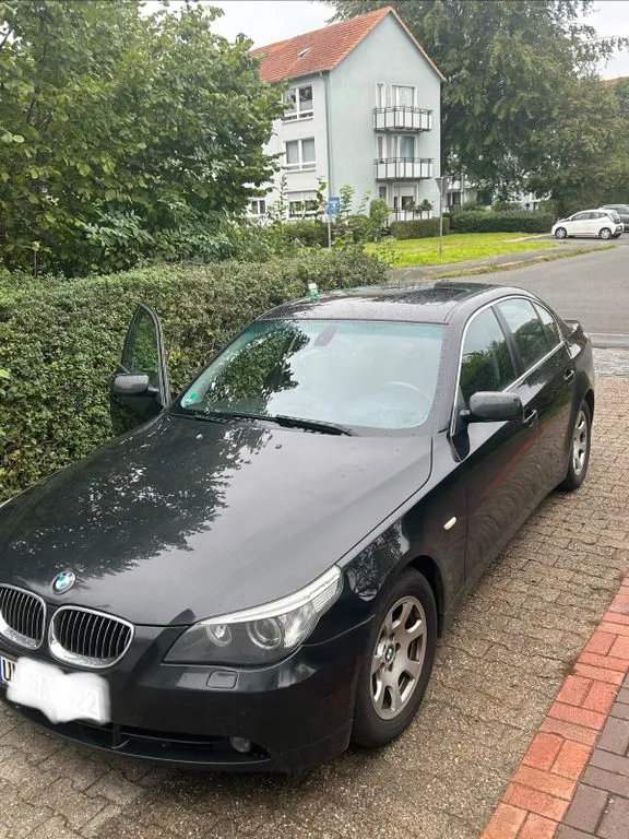 BMW 525