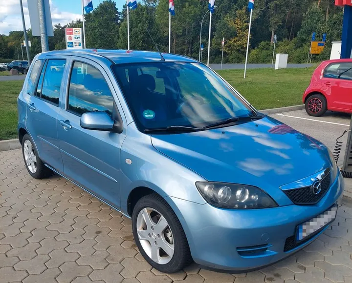 Mazda 2