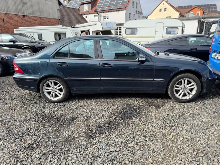 Mercedes-Benz C 270