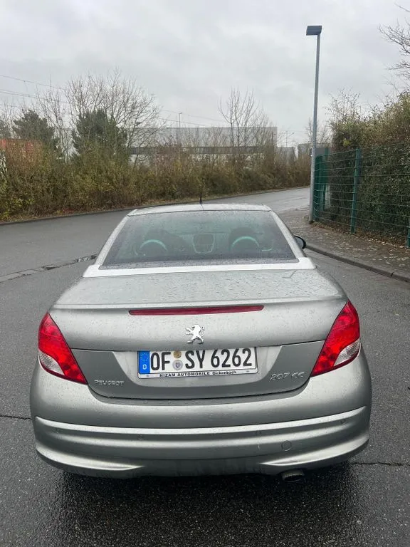Peugeot 207