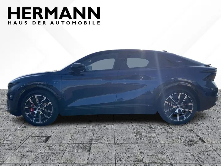 Alpine A390