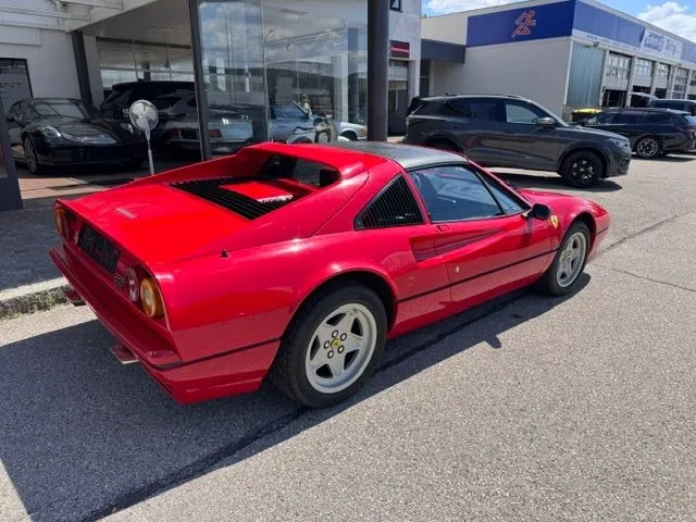 Ferrari 328