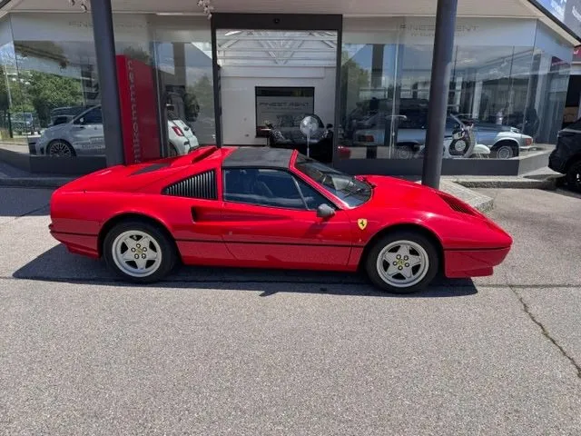 Ferrari 328
