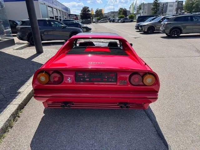 Ferrari 328