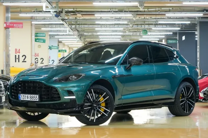 Astonmartin DBX