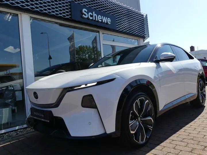 Mazda CX-6e