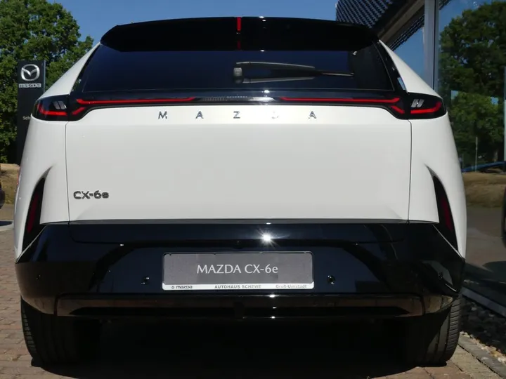 Mazda CX-6e