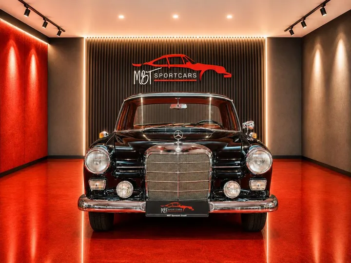 Mercedes-Benz 190