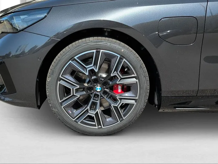 BMW 550