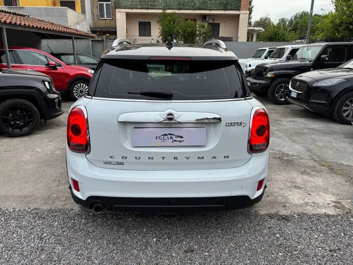 MINI Countryman D (Cooper)