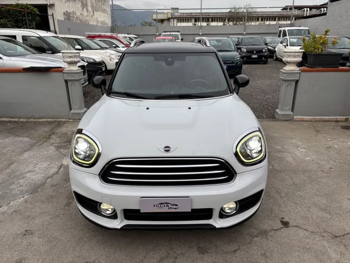 MINI Countryman D (Cooper)