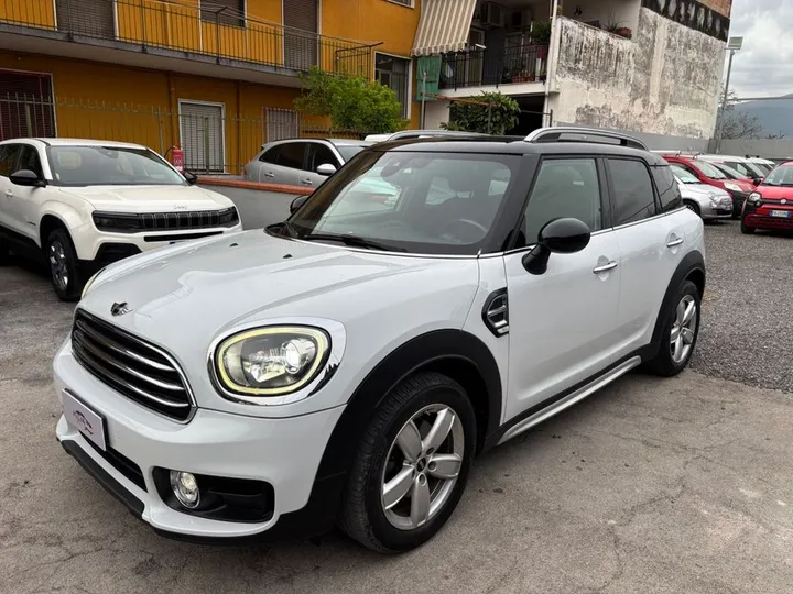 MINI Countryman D (Cooper)