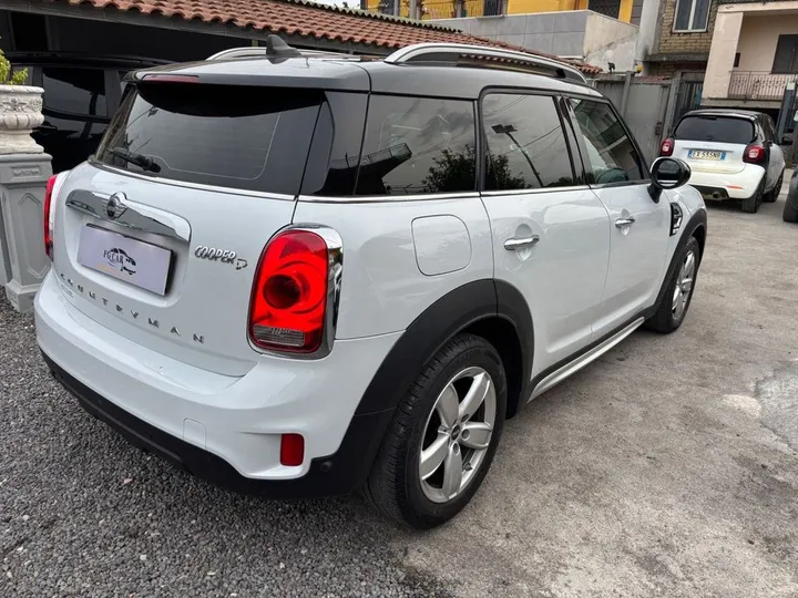 MINI Countryman D (Cooper)