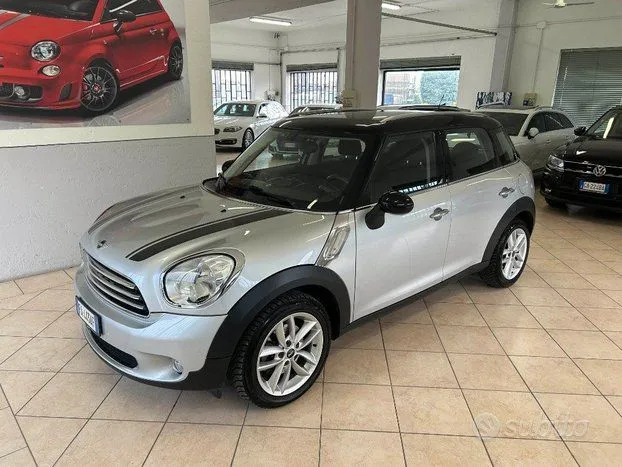 MINI Countryman D (Cooper)