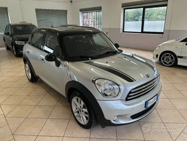 MINI Countryman D (Cooper)
